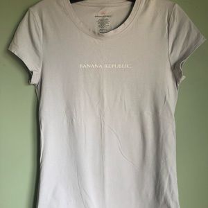 Banana Republic logo T shirt lavender size S